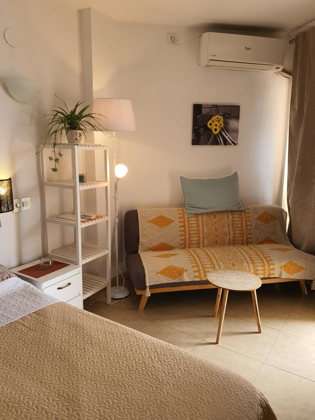 Monique Apartment Almunecar Ngoại thất bức ảnh